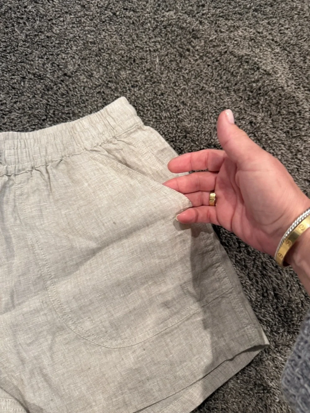 NWT Quince 100% Linen Shorts. Size small. - Picture 6 of 6